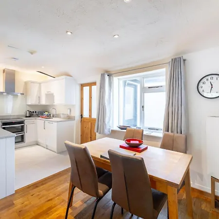 2 Bed In Ambleside Oc-Lr073 Дом отдыха